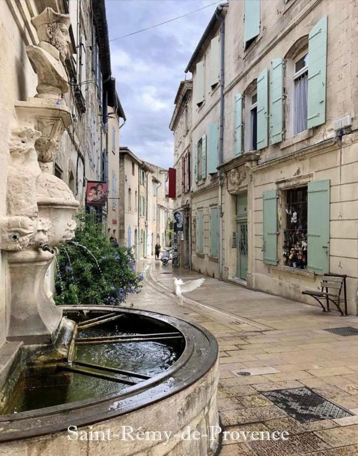 Nuit A La Roquette, Arles Apartment Exterior photo